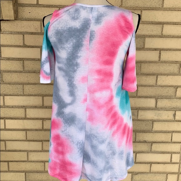 ❌DONATED❌Pink Blue White Tie Dye Cold Shoulder Criss Cross Tunic Top - Picture 4 of 9